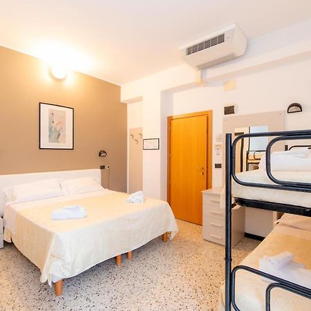 רימיני Hotel Galileo מראה חיצוני תמונה