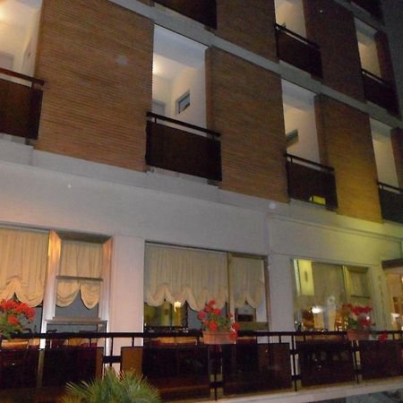 רימיני Hotel Galileo מראה חיצוני תמונה