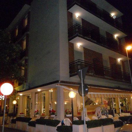רימיני Hotel Galileo מראה חיצוני תמונה