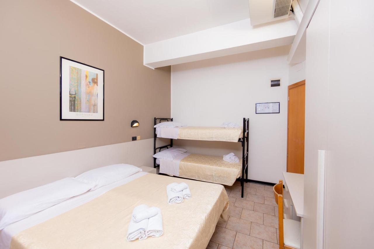 רימיני Hotel Galileo מראה חיצוני תמונה