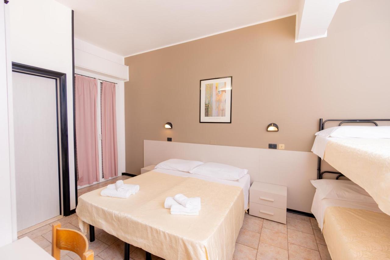 רימיני Hotel Galileo מראה חיצוני תמונה