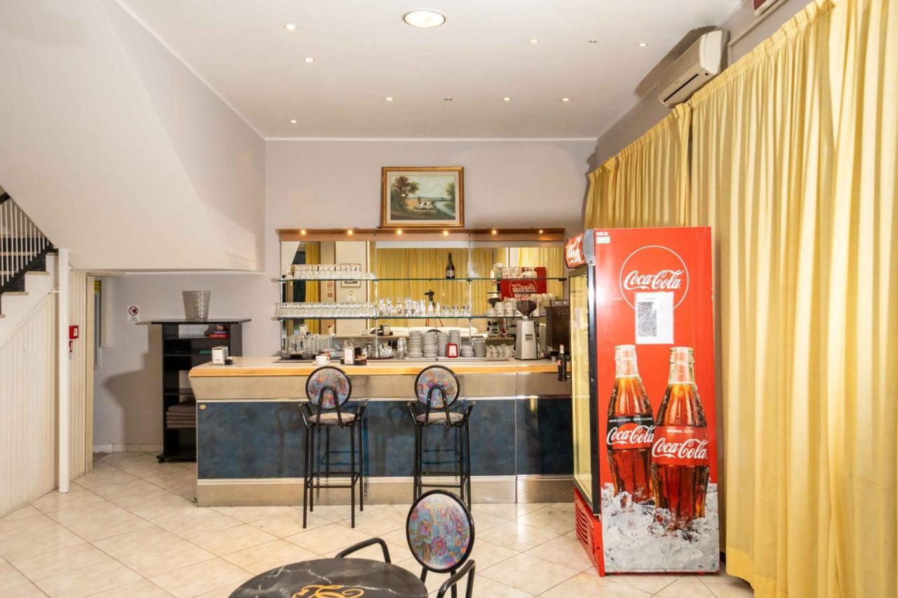 רימיני Hotel Galileo מראה חיצוני תמונה