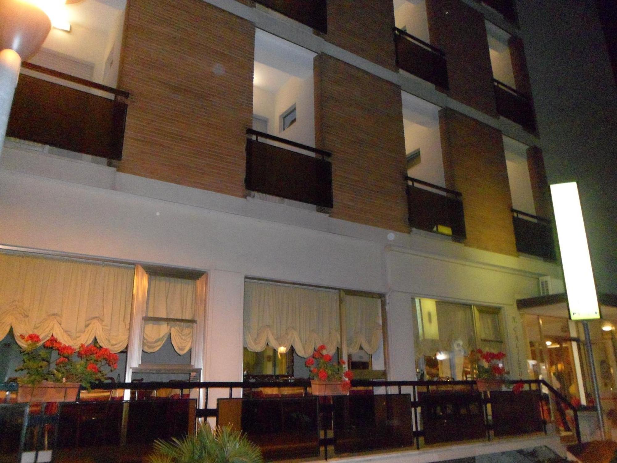 רימיני Hotel Galileo מראה חיצוני תמונה