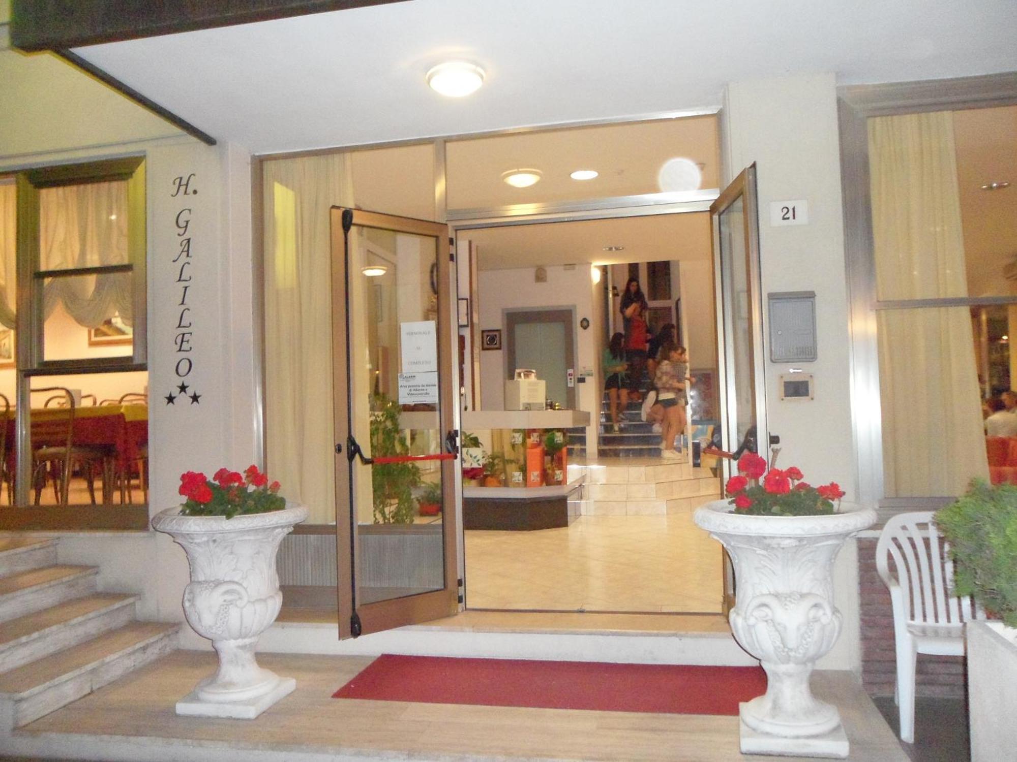 רימיני Hotel Galileo מראה חיצוני תמונה