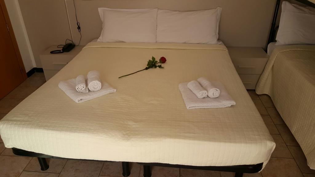 רימיני Hotel Galileo מראה חיצוני תמונה